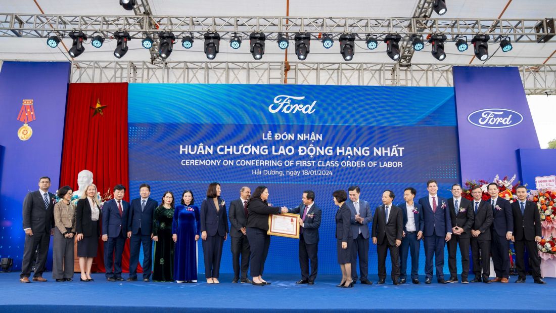 ford-banned-covered-many-cars-in-viet-nam-in-nam-2023