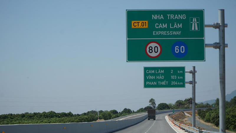Cao tốc Nha Trang - Cam Lâm thu phí bao nhiêu tiền trên mỗi cây số