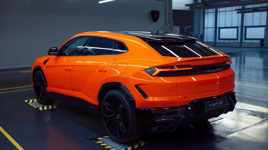Lamborghini Urus đã có phiên bản lai điện hybrid đầu tiên