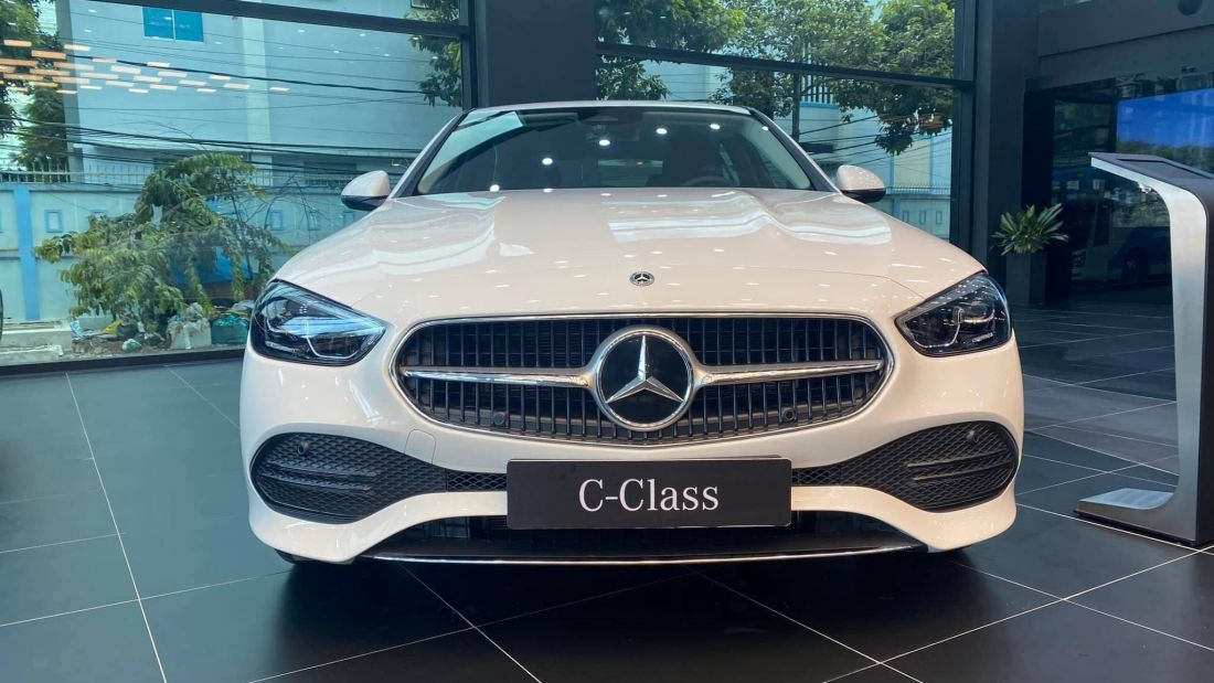 mercedes-c-class-ban-tieu-chuan-lan-hiem-hoi-re-hon-ca-toyota-camry