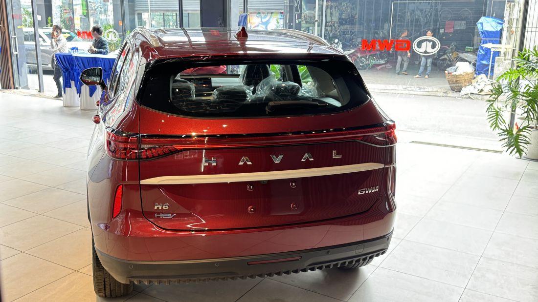 can-canh-mau-suv-haval-h6-hybrid-co-gia-gan-1-ty-dong