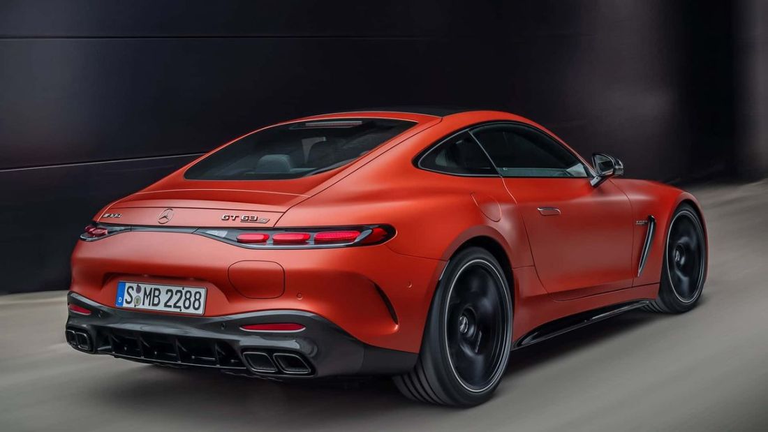 xe-the-thao-mercedes-amg-gt-63-s-e-performance-sap-ban-tai-viet-nam-cho-nua-nam-moi-co-hang