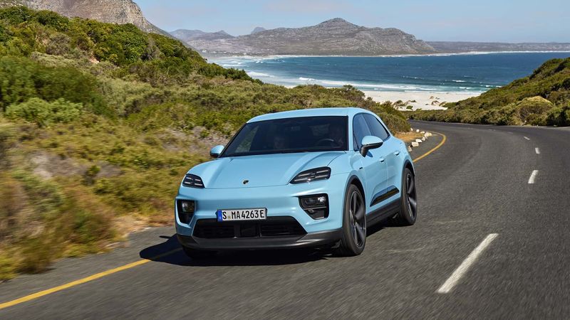 porsche-bo-sung-them-2-phien-ban-cho-macan-ev-co-tuy-chon-off-road