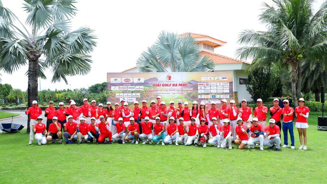 xuat-hien-2-golfer-gianh-giai-hio-tai-su-kien-ra-mat-clb-golf-ho-dao