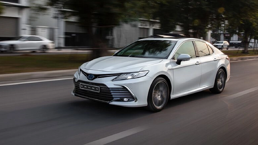 Thị phần sedan hạng D tháng 08/2024: ngày càng ít khách, Toyota Camry bán dưới 100 xe