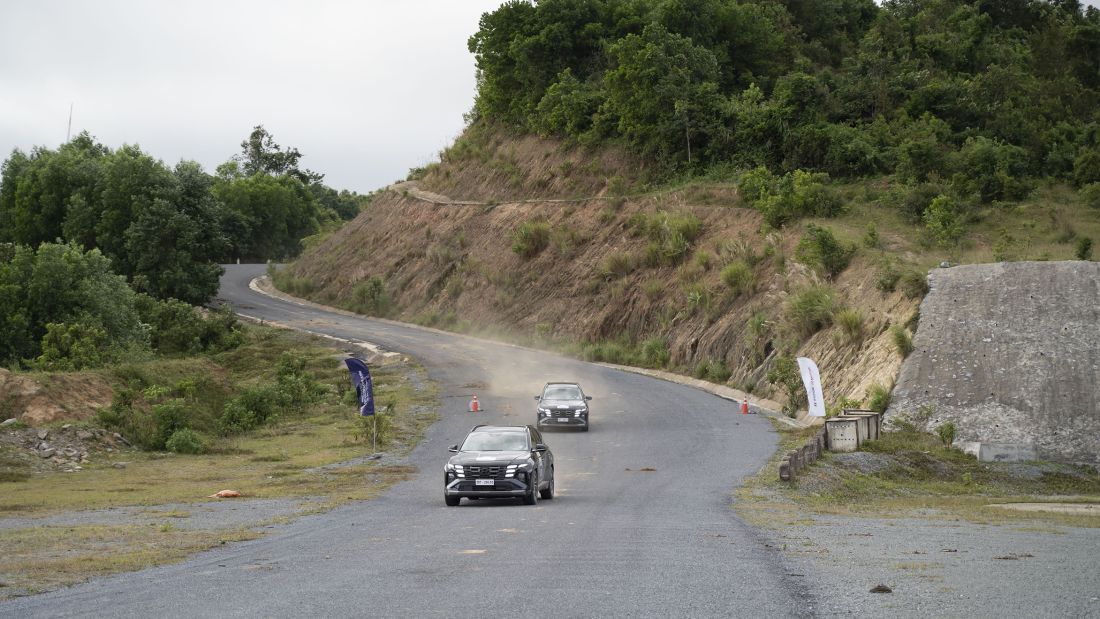 kham-pha-the-thuc-rally-cung-hyundai-tucson-tren-cung-duong-truong-son-huyen-thoai