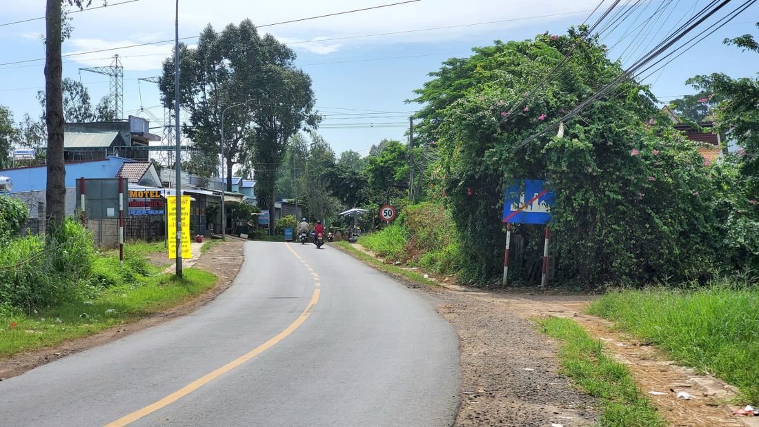 cuc-duong-bo-yeu-cau-loai-bo-ngay-cac-bien-bao-khong-can-thiet