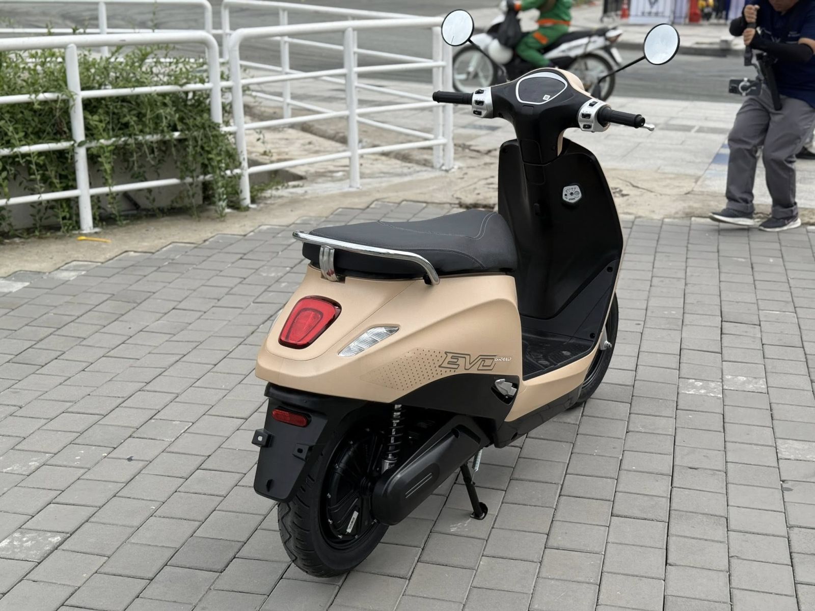 Thực tế VinFast Evo Grand có giá từ 18 triệu đồng, khác biệt gì với Evo200 Lite và Evo Neo?