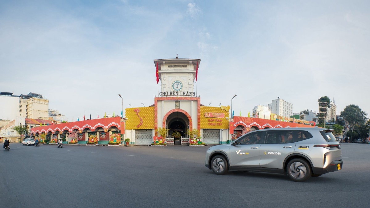 Xanh SM Limo - Trải nghiệm taxi điện cao cấp dành cho 6 hành khách