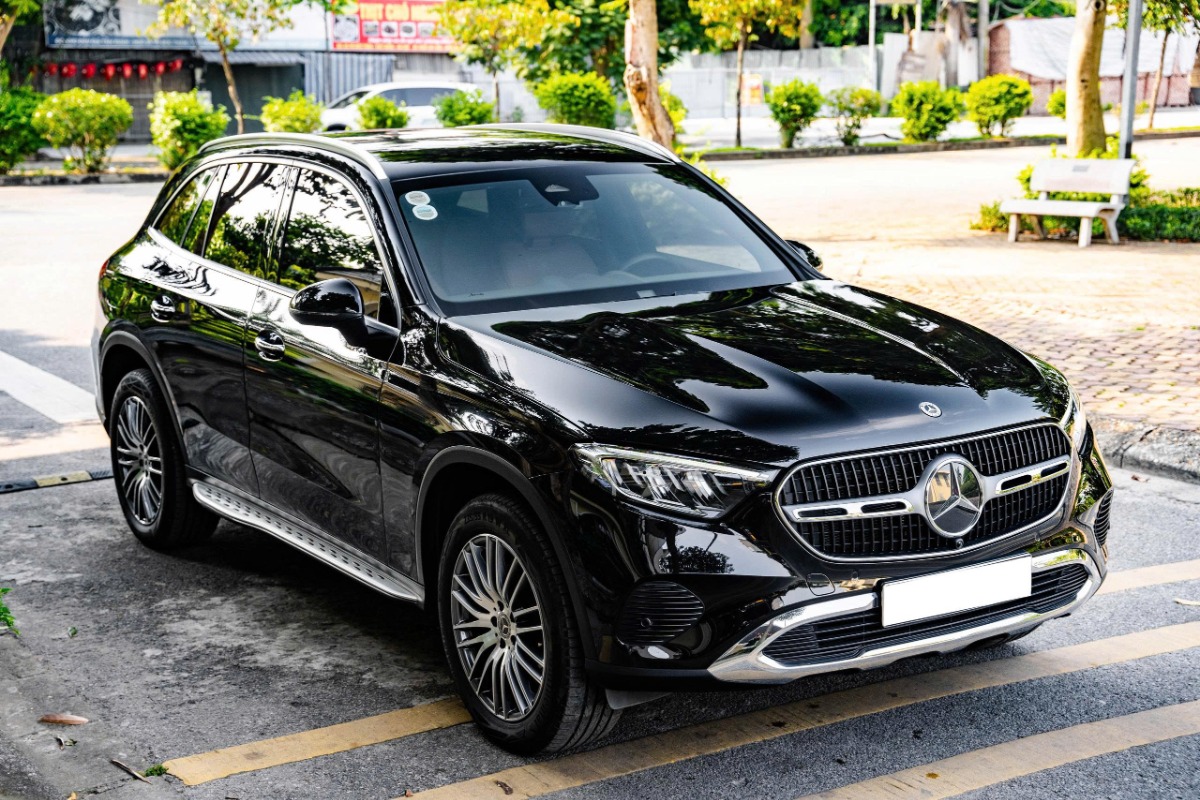 Mua xe sang lướt: Món hời hay bẫy chi phí?