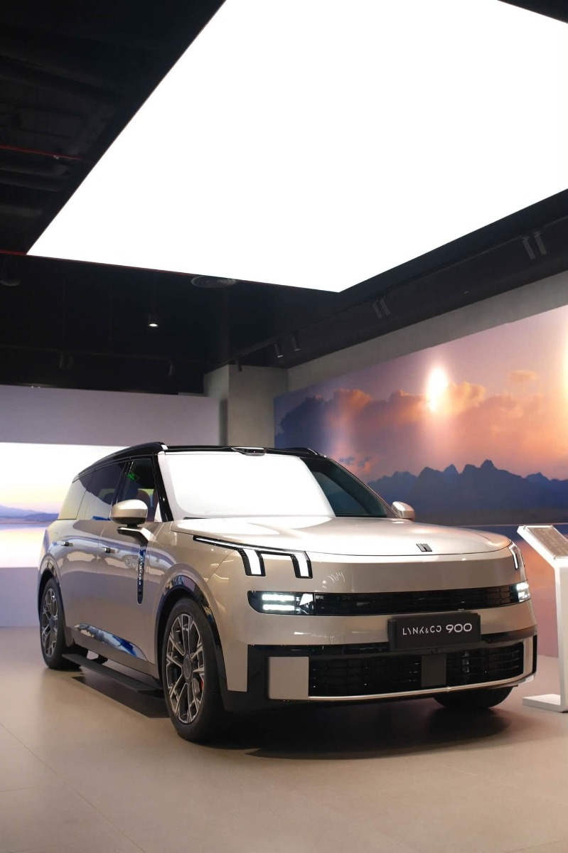 Lynk & Co 900 hơn 3 tỷ: Volvo XC90 có mất ngủ vì người anh em cùng nhà Geely?