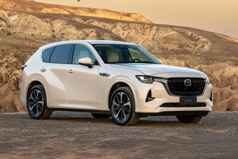 Có 1,7 tỷ đồng: Chọn Mazda CX-60 hay Ford Everest Platinum?
