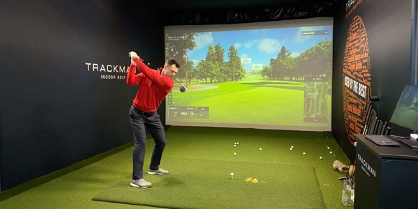 Đánh giá phòng tập golf 3D phổ biến tại TPHCM cho người mới chơi