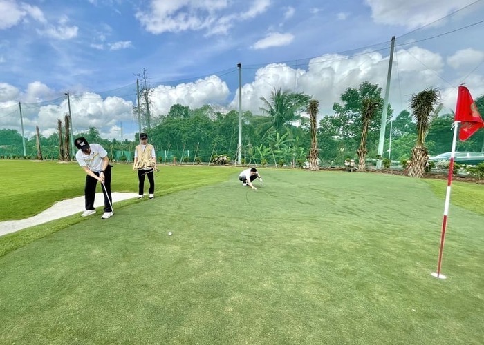 Bảng giá sân golf miền Nam ngày thường và cuối tuần (mới nhất 2026)