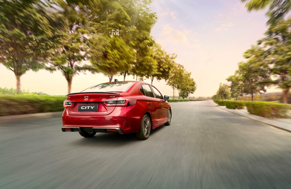 Phân khúc sedan cỡ B tháng 6/2026: Honda City vượt Vios, chọn Honda City hay Toyota Vios thời điểm này?
