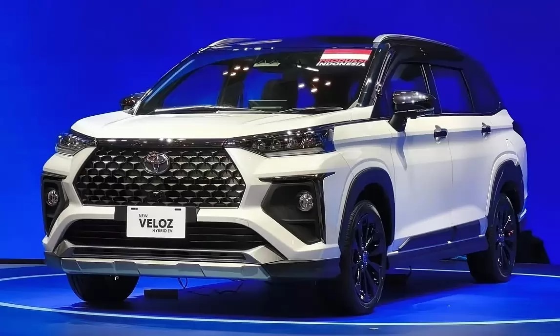 Toyota Veloz Hybrid sắp bán tại Việt Nam: Tiêu hao 3,46 lít/100km, đòn hiểm đấu Xpander