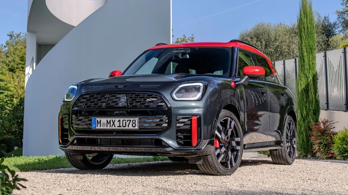MINI Countryman 2026: Giá bán, thông số, đánh giá, ưu nhược điểm và có nên mua tại Việt Nam?