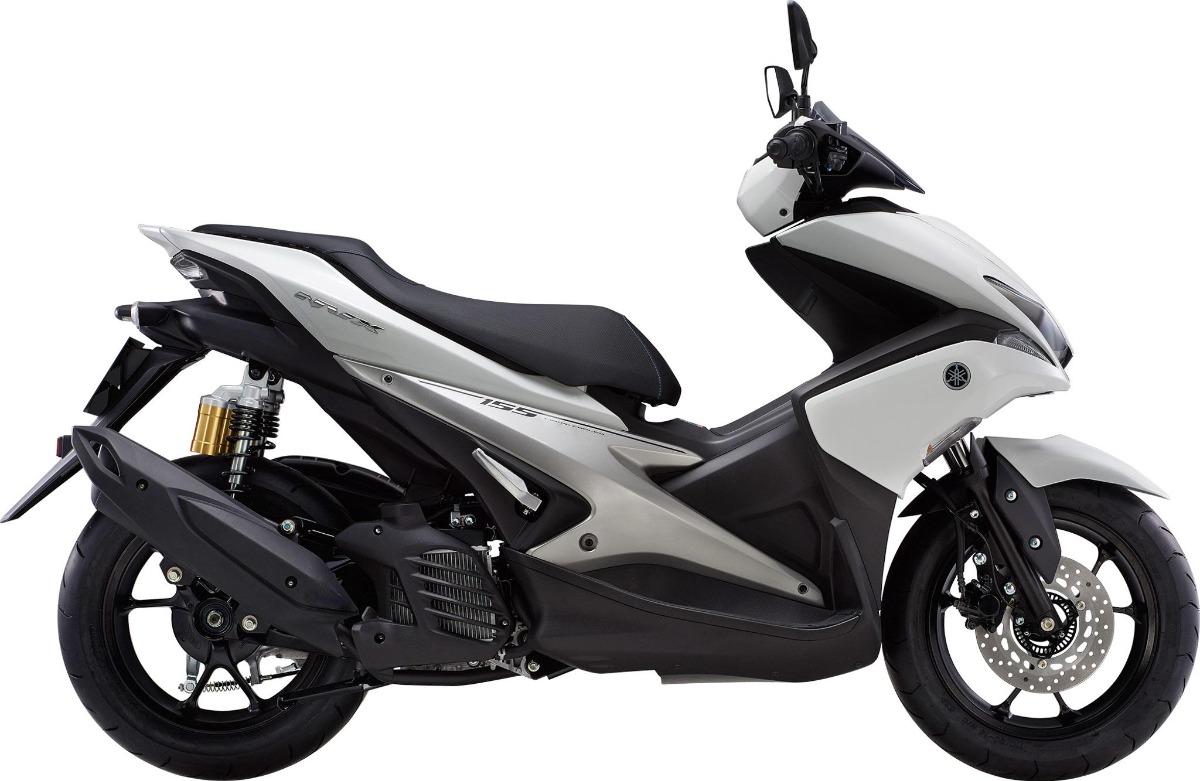 Honda Air Blade hay Yamaha NVX: Nên mua xe tay ga nào năm 2026?