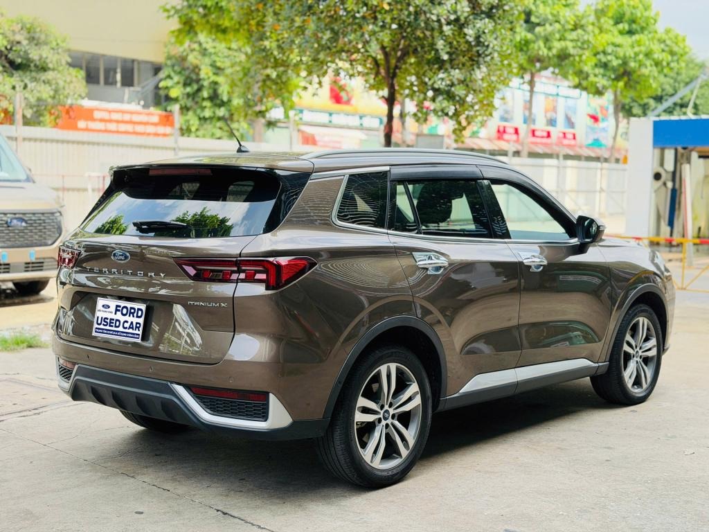 Giá xe Ford Territory cũ 2026: Có nên mua C-SUV siêu lướt tiết kiệm cả trăm triệu?