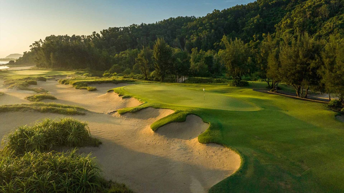 Chơi golf thời điểm này hết bao nhiêu tiền một tháng? sự thật đằng sau môn thể thao nhà giàu