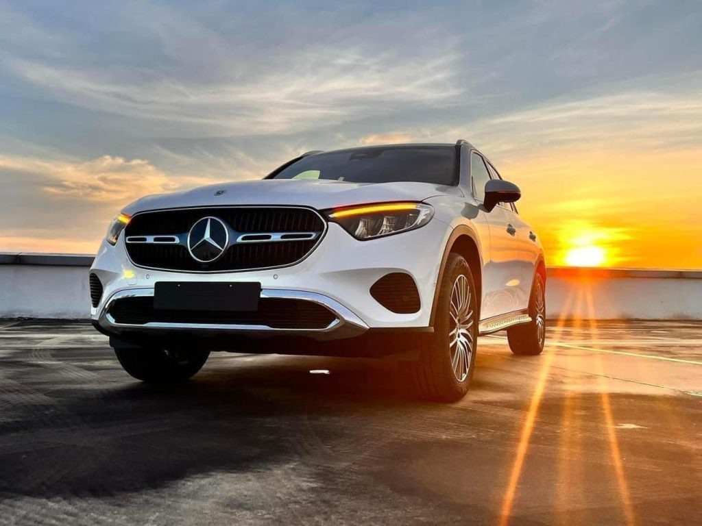 Nuôi Mercedes GLC mới và GLC lướt, GLC cũ 5 năm mỗi tháng tốn bao nhiêu? Mua xe sang cũ có thật sự rẻ?