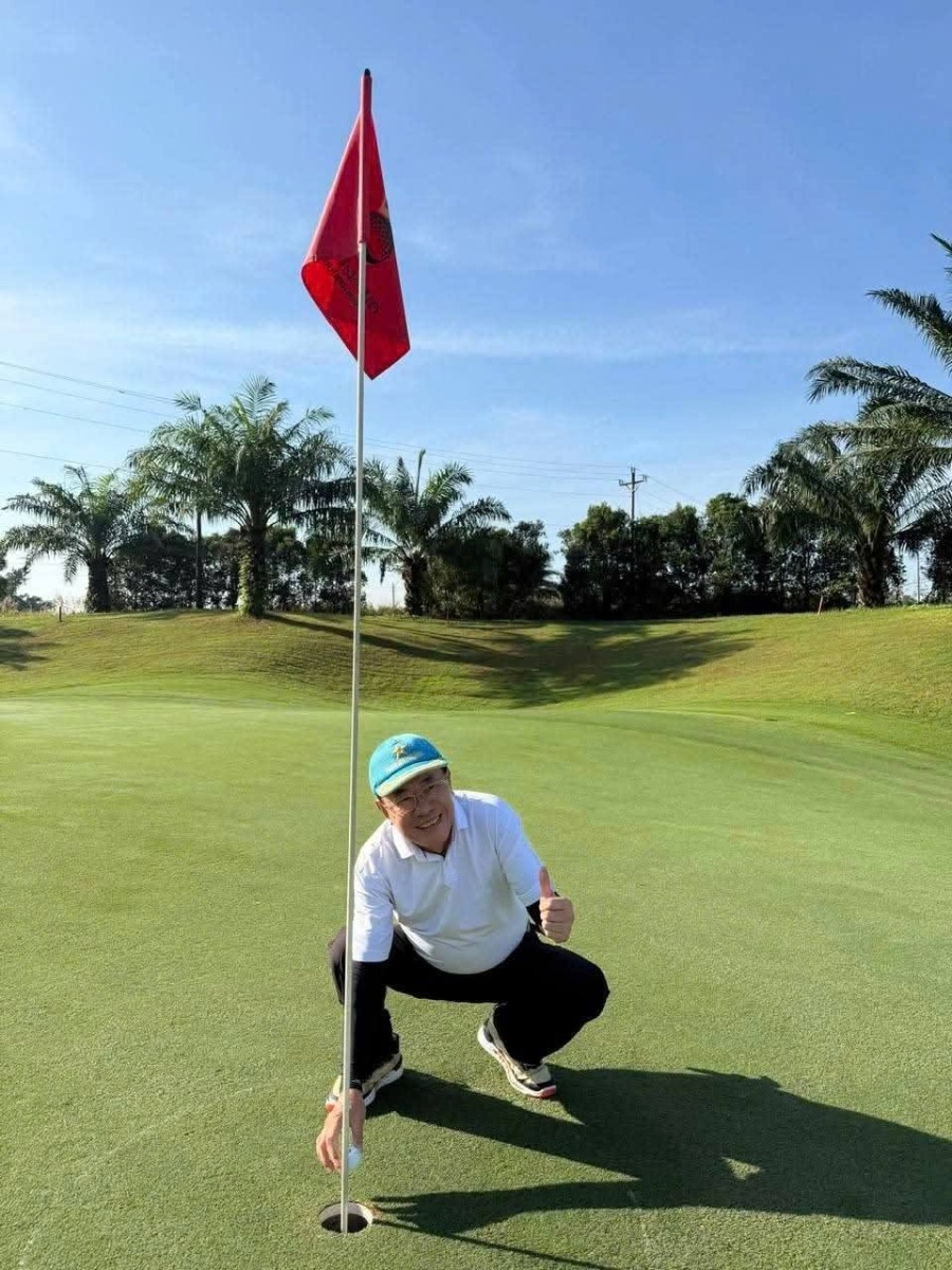Cú đánh Hole-In-One và áp lực tài chính đằng sau khoảnh khắc thăng hoa HIO