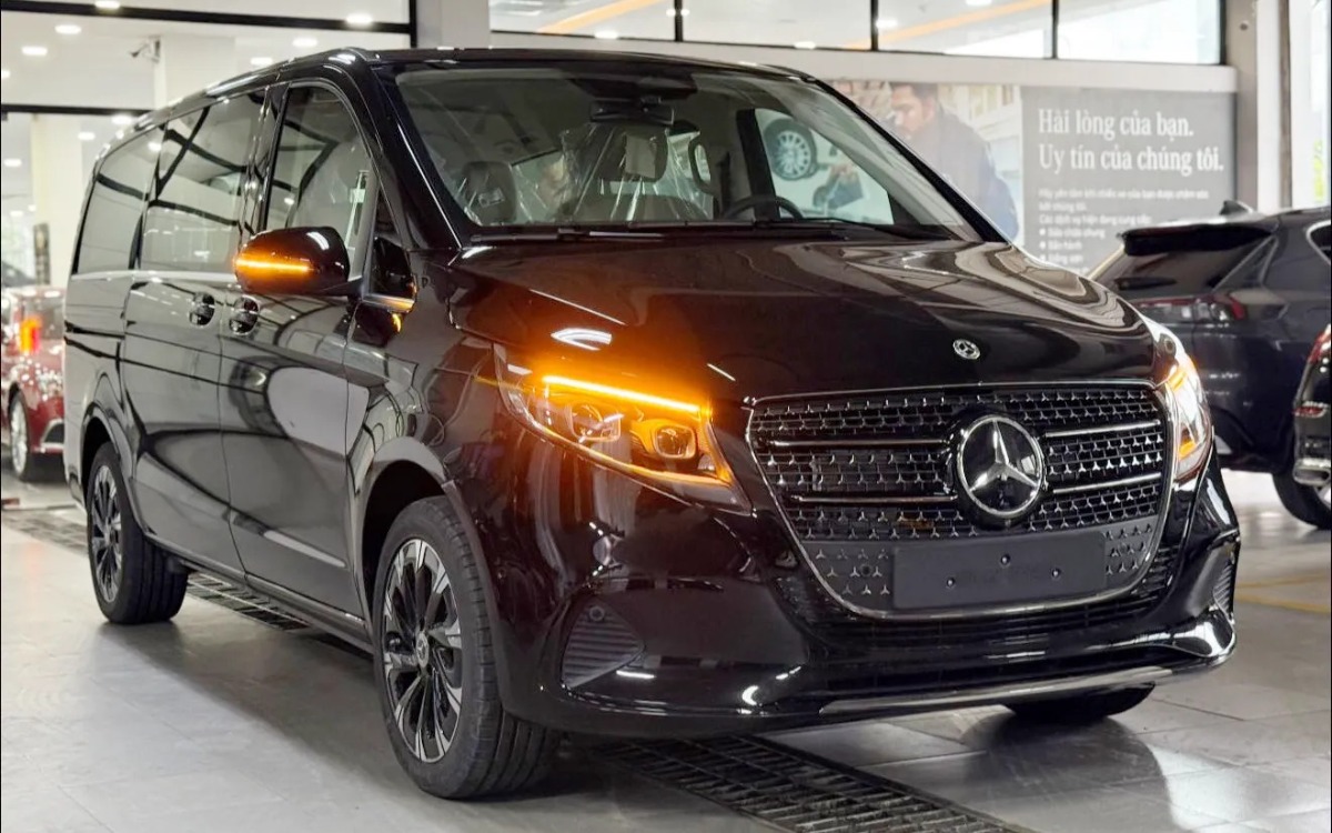 Mercedes-Benz V-Class giảm giá sâu tại đại lý, thấp hơn giá niêm yết hơn nửa tỷ đồng