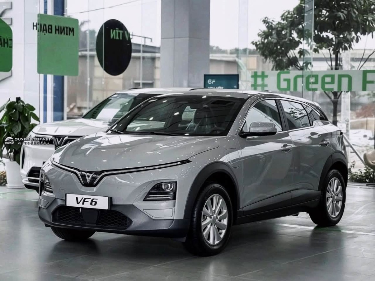 VF 6 giữ ngôi đầu CUV cỡ B: Vì sao xe điện VinFast VF6 vượt xe Hàn, Nhật?