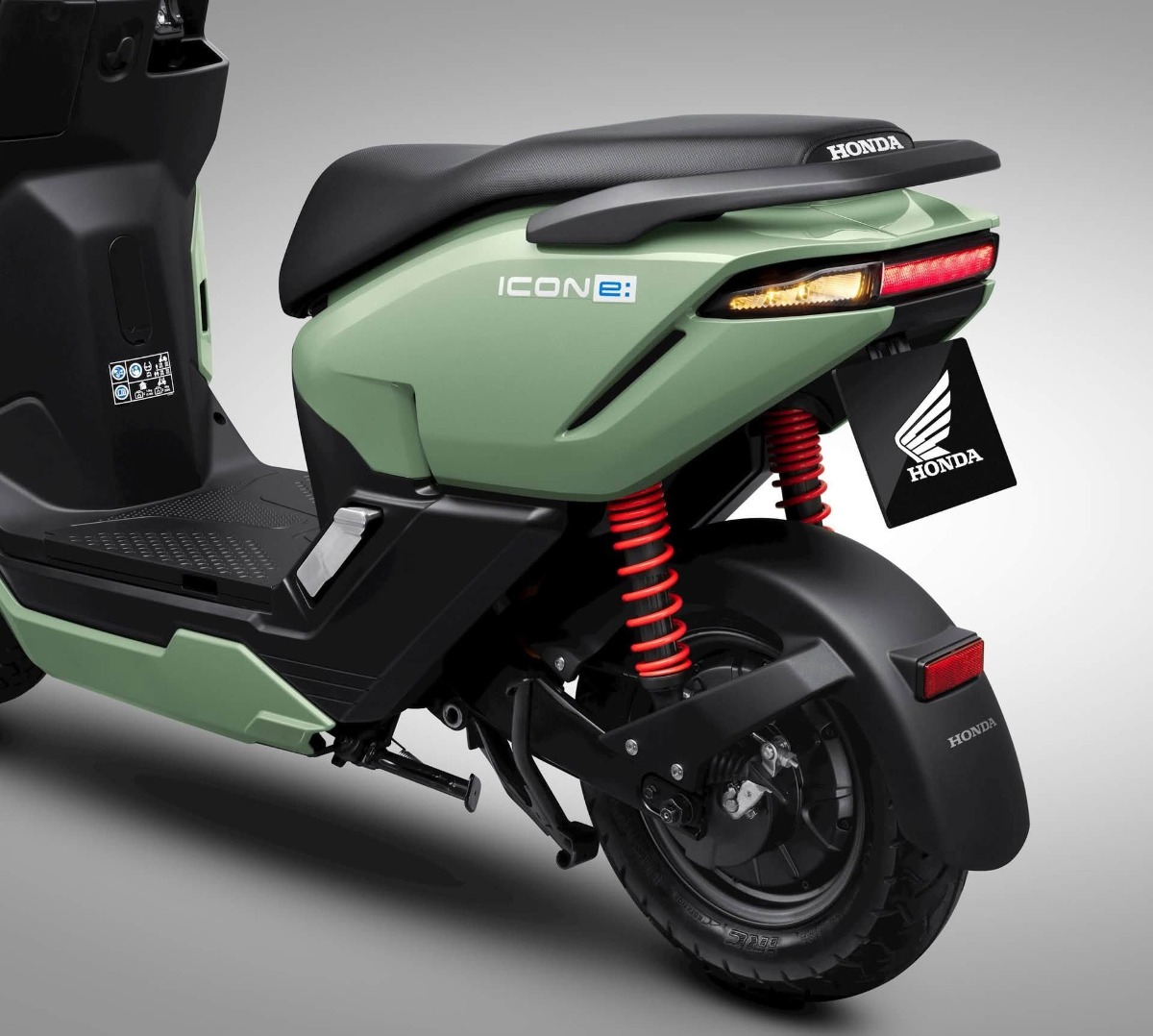 Honda ICON e: Nhắm vào khách hàng học sinh với mức giá dưới 30 triệu, pin và quãng đường hơi kém
