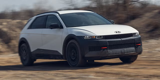 Từng là người cầm cờ tiên phong ô tô điện tại Việt Nam, Hyundai Ioniq 5 giờ đang nơi đâu?
