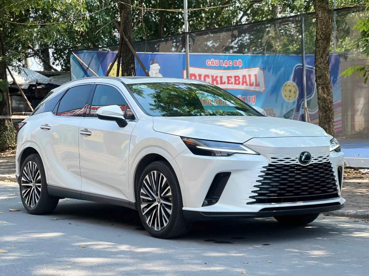 Cập nhật giá lăn bánh Lexus RX350 tháng 10/2026: tiếp tục duy trì sức hút ổn định