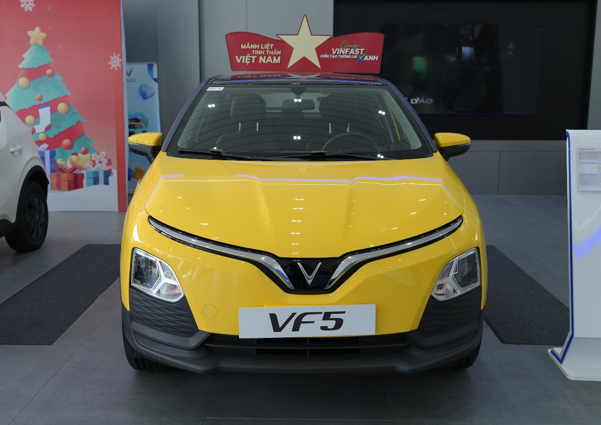 Giá VinFast VF 5 về dưới 400 triệu đồng, chuyện gì đã xảy ra với mẫu xe quốc dân