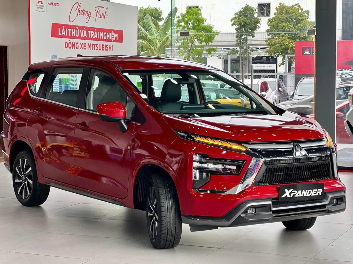 Mitsubishi Xpander giảm tới 132 triệu đồng tại đại lý đưa giá bán thực tế gần chạm mốc 500 triệu đồng