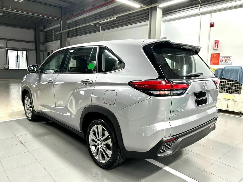 Toyota Innova, chiếc xe bán chạy thứ nhì lịch sử xe ôtô Việt Nam, giờ ra sao?