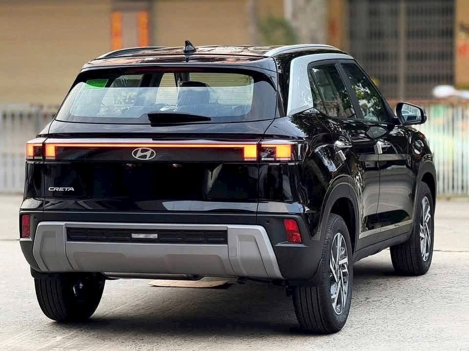 Hyundai Creta xe mới kinh doanh trầm lắng, xe cũ mua bán ra sao?