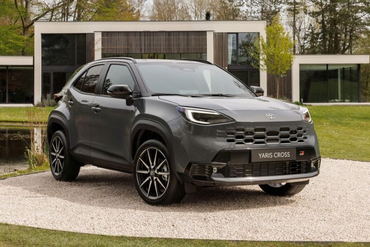 Giá xe Toyota Yaris Cross Hybrid tháng 10/2026: Còn bao nhiêu sau khi được ưu đãi giảm 84 triệu đồng?