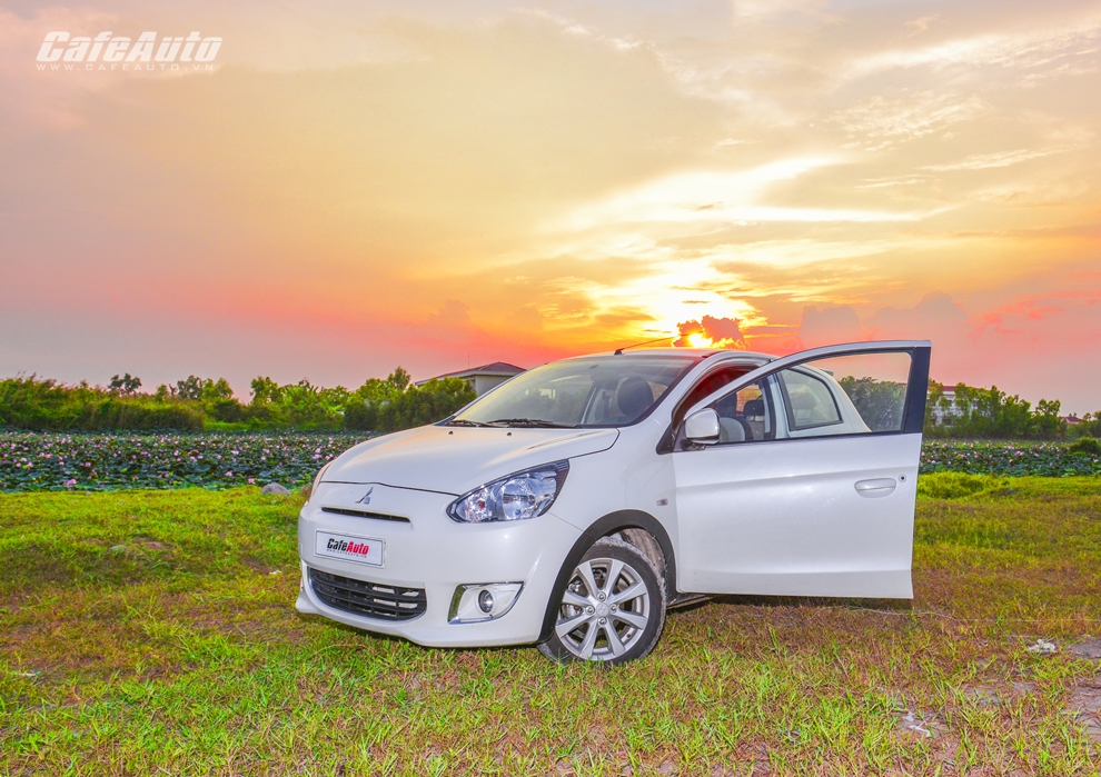 Mitsubishi Mirage: nhỏ xinh và tiện dụng