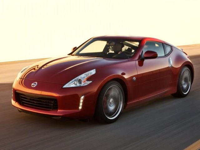 Chiêm ngưỡng chiếc xe 370 Z - 2012 công nghệ mới của Nissan