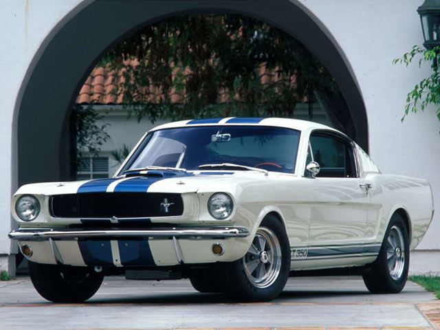 Mustang là xe cổ được yêu thích nhất ở châu Âu