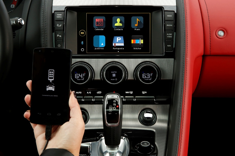 Jaguar Land Rover giới thiệu ứng dụng mới trên xe hơi