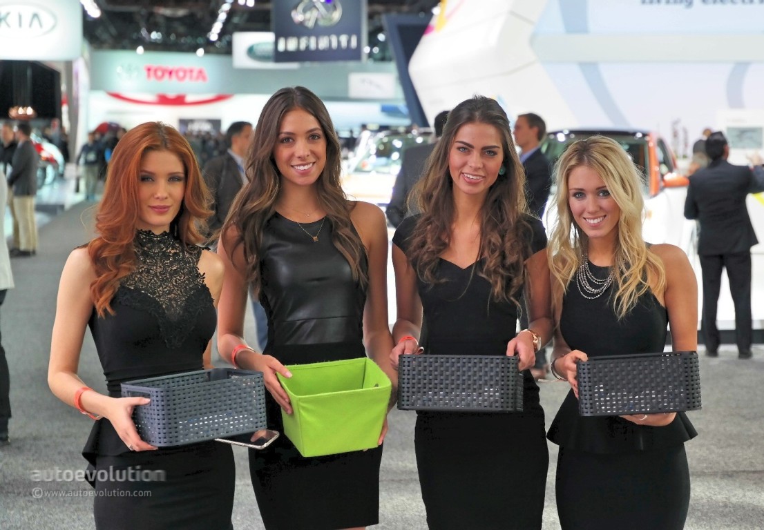 Detroit Auto Show 2015: Dàn người mẫu 