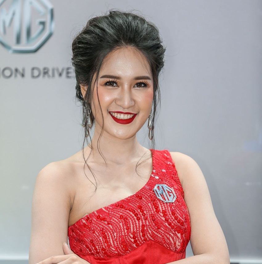 Những mỹ nhân đẹp hút hồn tại Bangkok Motor show 2018