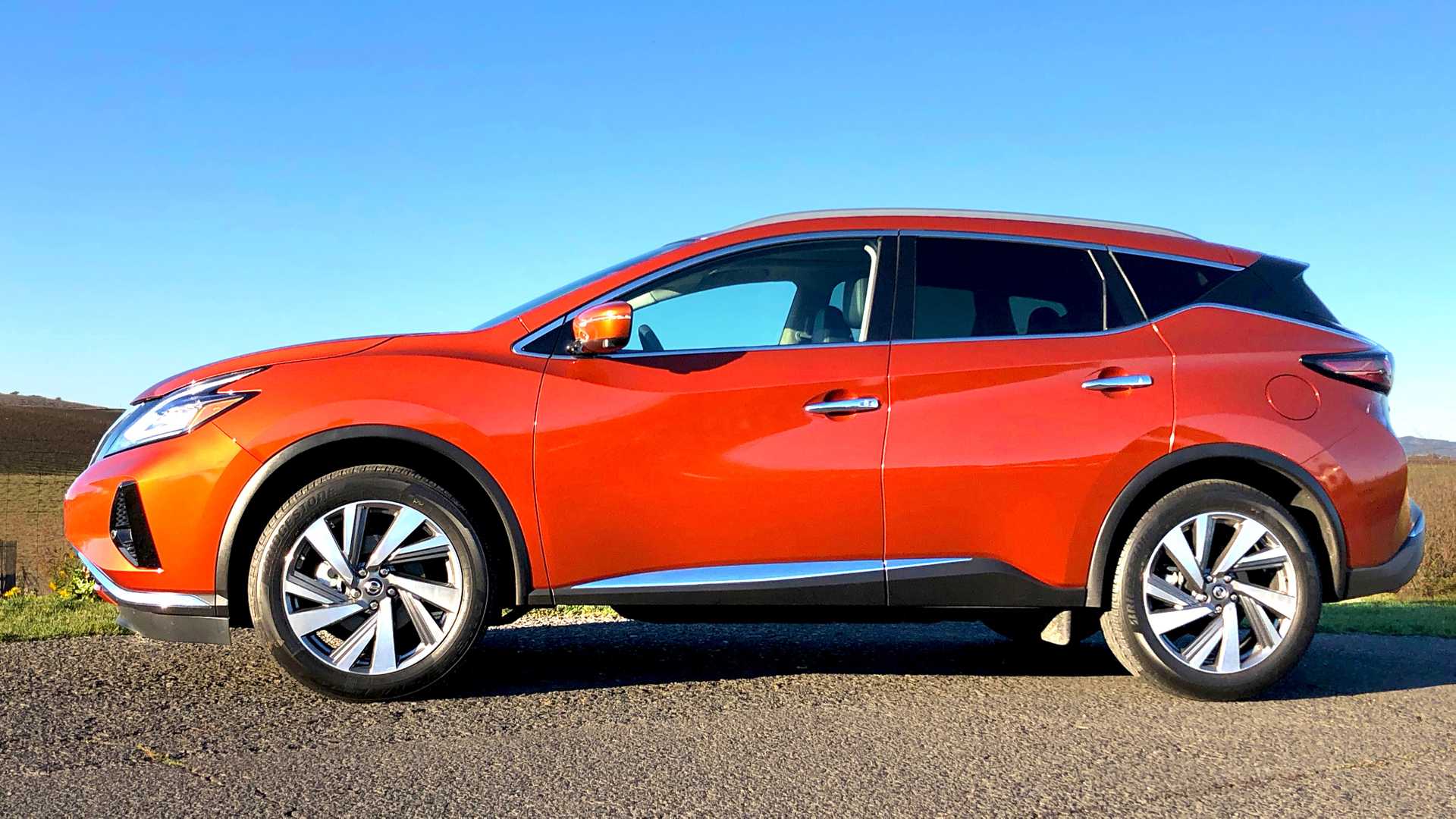 Ngạc nhiên với quy trình đánh giá độ bền màu sơn của Nissan