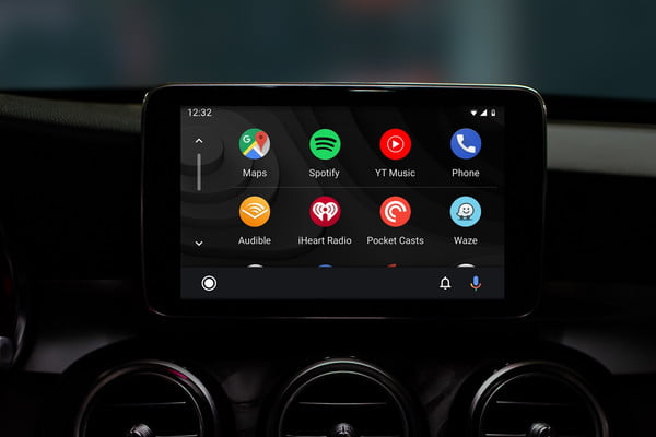 Google giới thiệu ứng dụng Android Auto phong cách smartphone