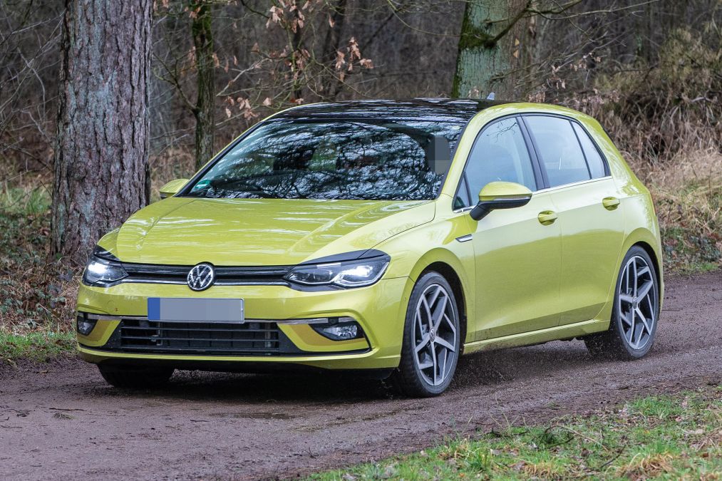 Khám phá nội thất Volkswagen Golf Mk8 vừa hé lộ: đối thủ của Ford Focus