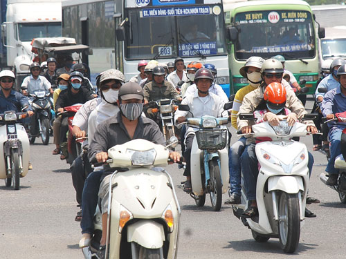 'Xe buýt, ôtô và xe máy không thể nào sống chung được nữa'
