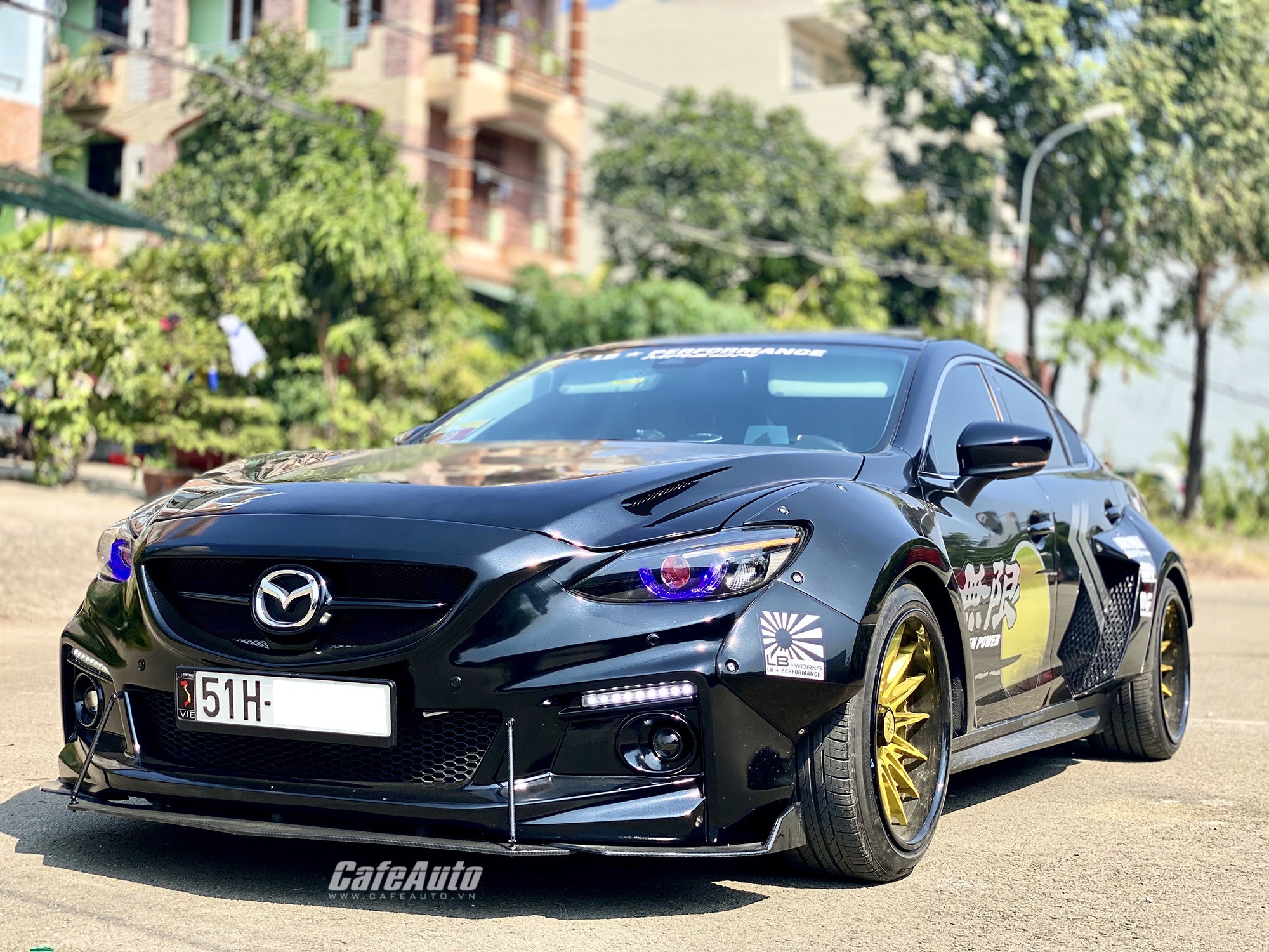 “Lột xác” Mazda6 với ngoại hình thể thao hầm hố