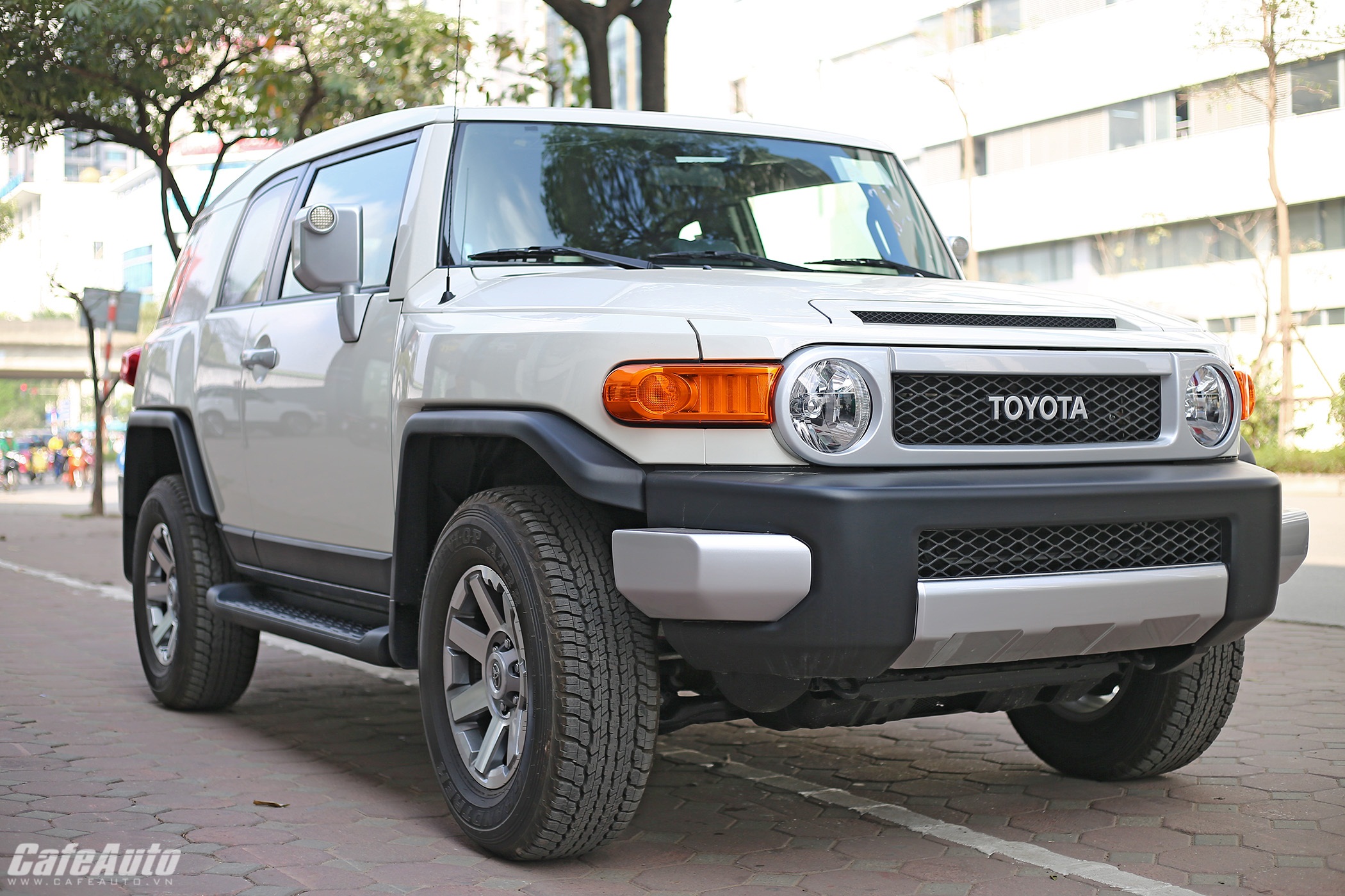 Diện kiến mẫu xe ‘nồi đồng cối đá’ nhà Toyota: FJ Cruiser, giá gần 4 tỷ