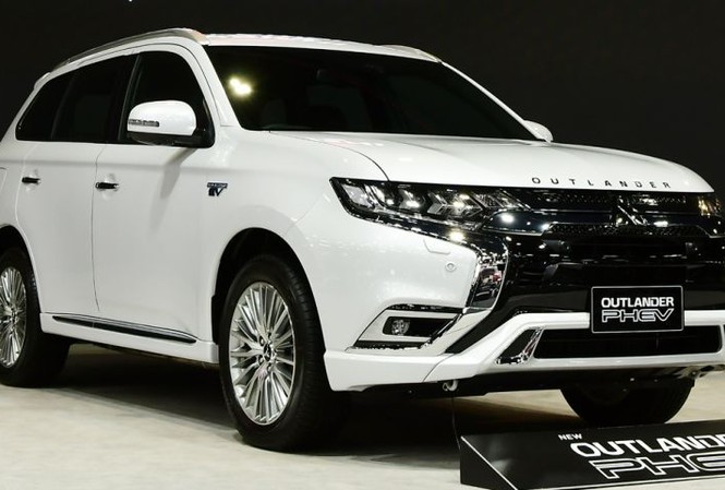 Mitsubishi Outlander Hybrid trình làng tại Thái Lan