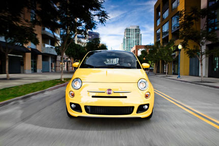 Sau quảng cáo rầm rộ, Fiat 500 lại 